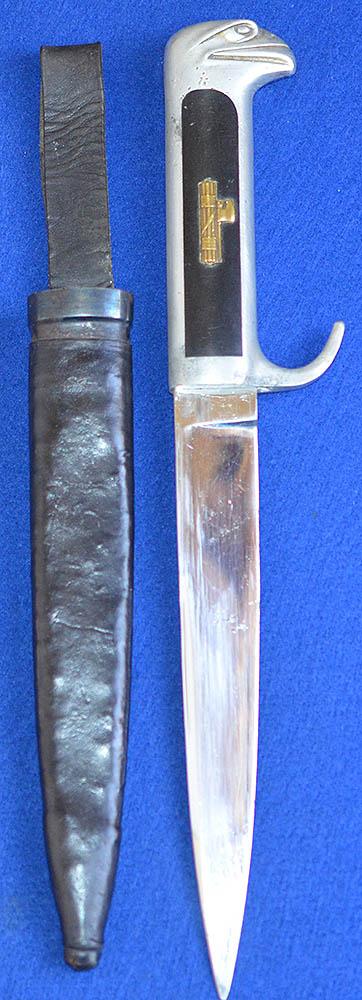 ITALIAN FASCIST MVSN DAGGER, 1932 MODEL WITH RARE LEATHER SCABBARD.