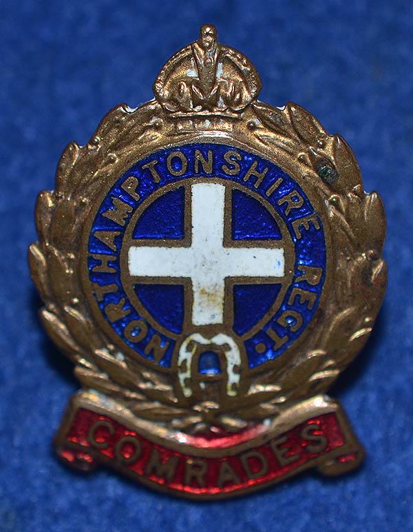 NORTHAMPTONSHIRE REGIMENT ENAMEL BADGE.