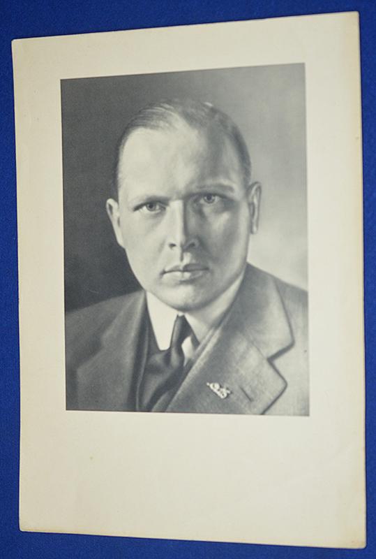 LARGE PHOTOGRAPHIC PRINT OF DUTCH FASCIST LEADER.