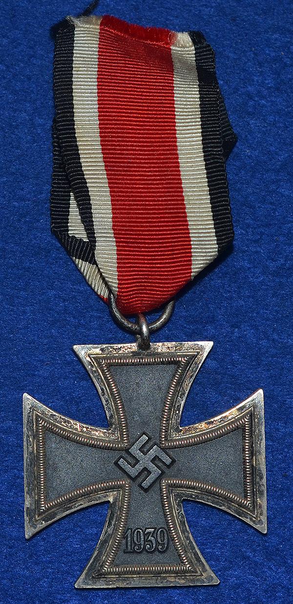 WW2 GERMAN IRON CROSS 2ND CLASS.