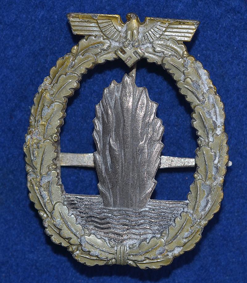 THIRD REICH NAVAL MINE SWEEPERS WAR BADGE
