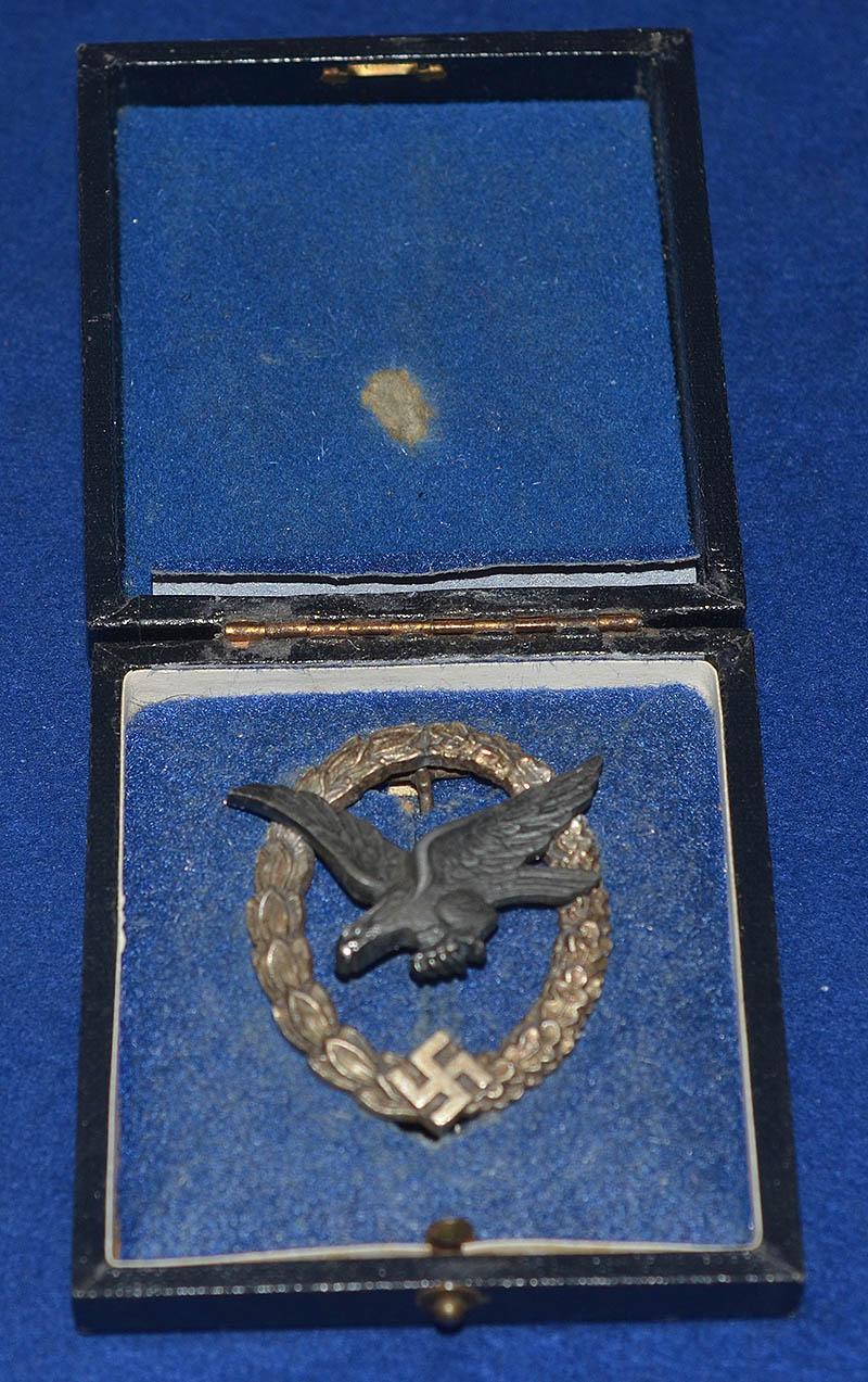 CASED LUFTWAFFE AIR GUNNERS AND FLIGHT ENGINEERS BADGE BY DEUMER.