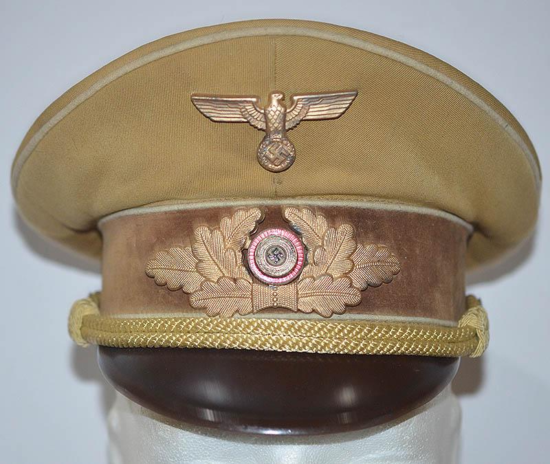 POLITICAL LEADER PEAK CAP FOR A KREISLEITER.