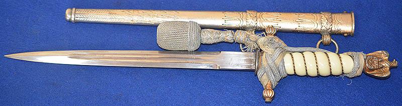 THIRD REICH NAVAL OFFICERS DAGGER BY ALCOSO, LATE WAR EXAMPLE WITH KNOT.