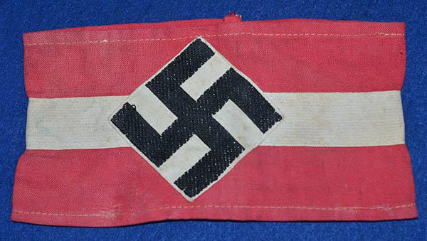 HITLER YOUTH ARM BAND.