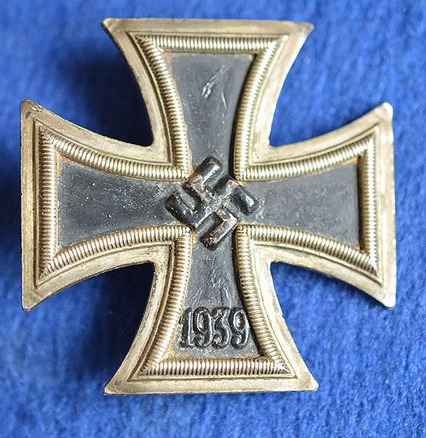 WW2 GERMAN IRON CROSS 1ST CLASS.