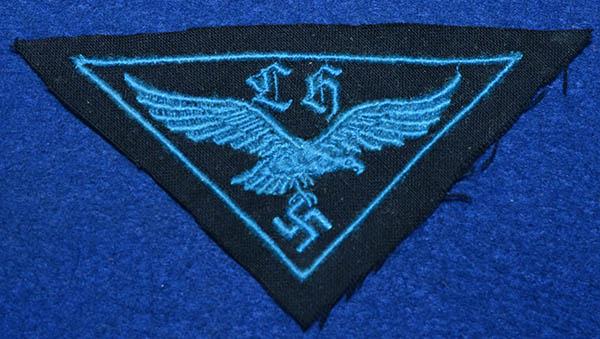 HITLER YOUTH  FLAK HELPERS TUNIC INSIGNIA.