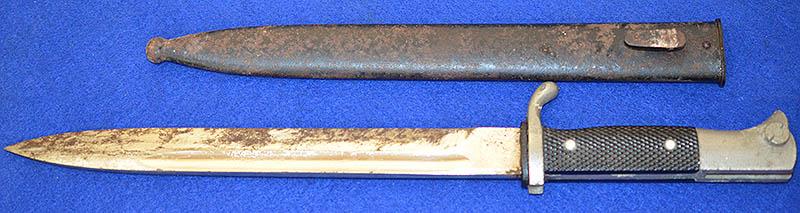 WW2 GERMAN ARMY LONG MODEL PARADE BAYONET.