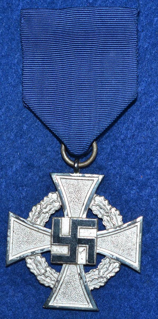 THIRD REICH 25 YEAR FAITHFULL SERVICE CROSS.