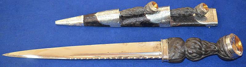 VICTORIAN SCOTTISH HALLMARKED SILVER HIGHLAND DIRK.