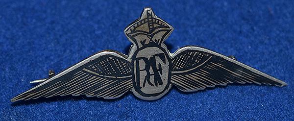 RAF ENAMEL BADGE.