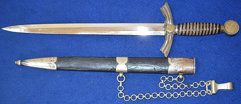 LUFTWAFFE 1ST MODEL DAGGER BY RARE MAKER EMIL VOOS, COMPLETE WITH CHAIN HANGER.