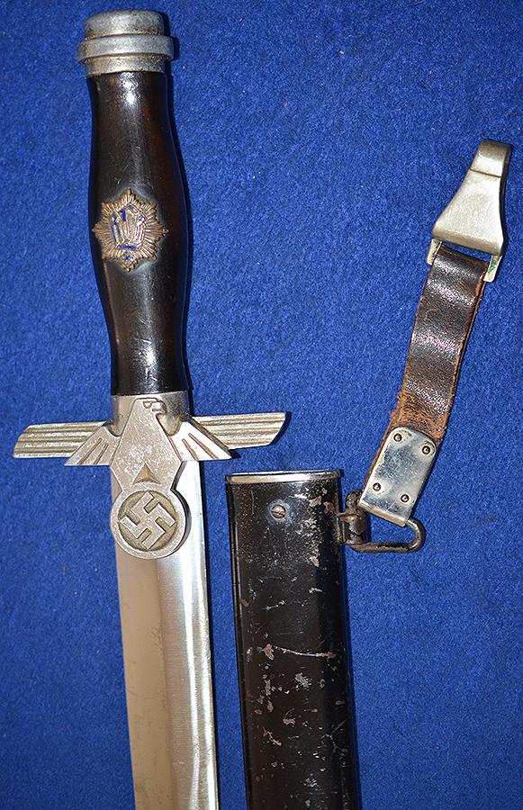 RLB 1ST PATTERN MANS DAGGER.
