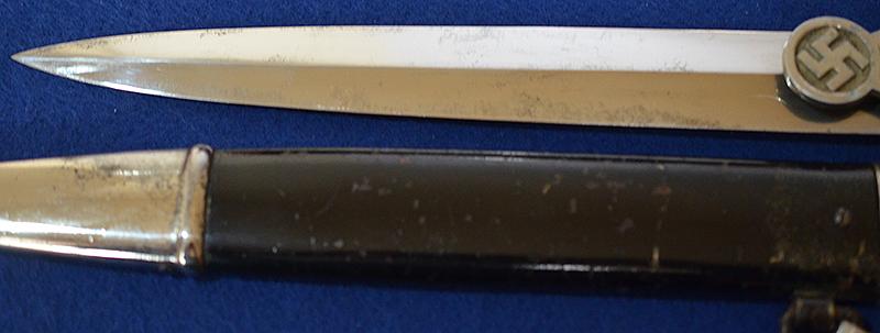 RLB 1ST PATTERN MANS DAGGER.