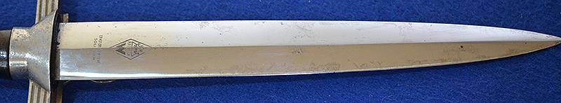 RLB 1ST PATTERN MANS DAGGER.