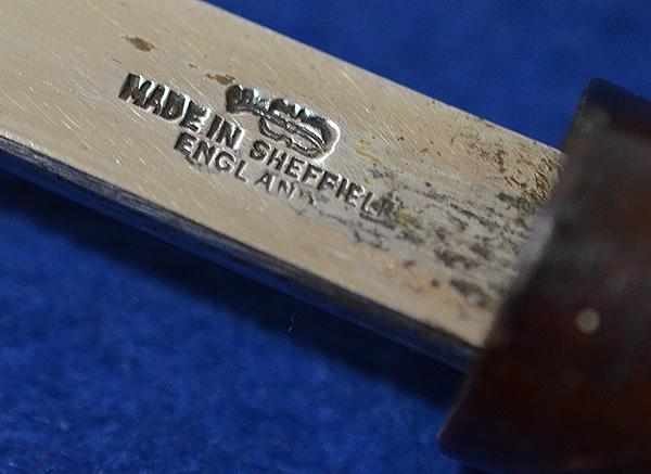 WW1 BRITISH OFFICERS SWAGGER STICK WITH STEEL BLADE.