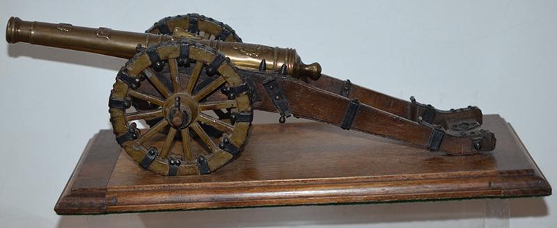 LARGE VICTORIAN MODEL OF A CANNON.