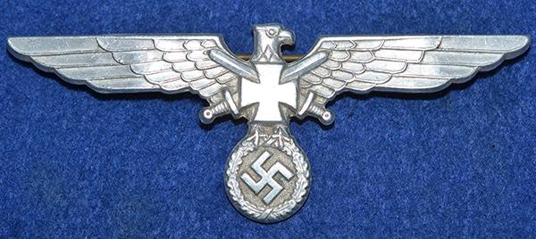 GERMAN THIRD REICH VETERANS ORGANISATION METAL TUNIC EAGLE.