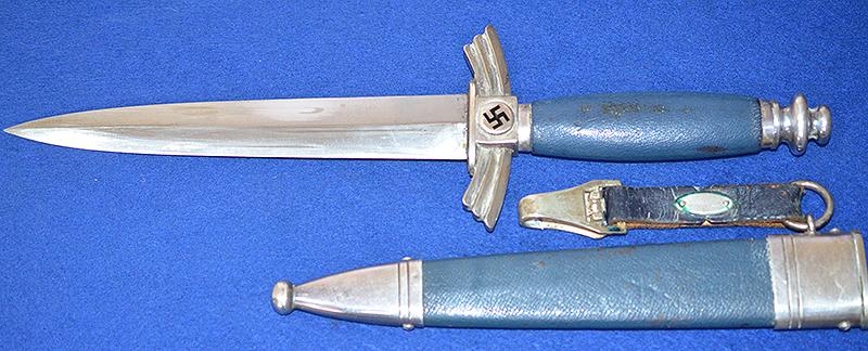 THIRD REICH NSFK FLYERS DAGGER BY GEBR HELLER, NEAR MINT CONDITION.