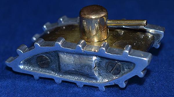 WW1 BRITISH TRENCH ART TANK.
