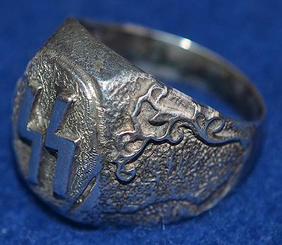 THIRD RICH SS FINGER RING.