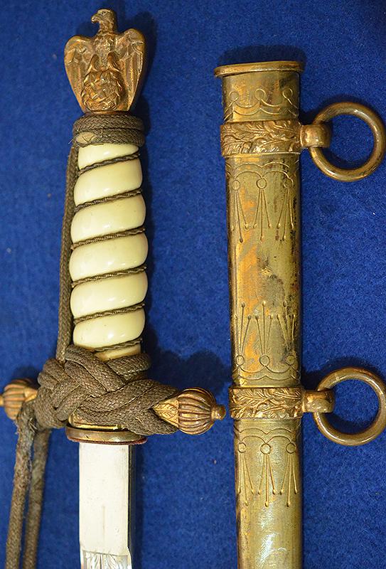 THIRD REICH NAVAL DAGGER WITH SAILING SHIP ETCHED BLADE BY HOLLER COMPLETE WITH GOLD KNOT.