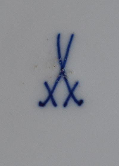 WW1 MEISSEN CERAMIC IRON CROSS PLATE.