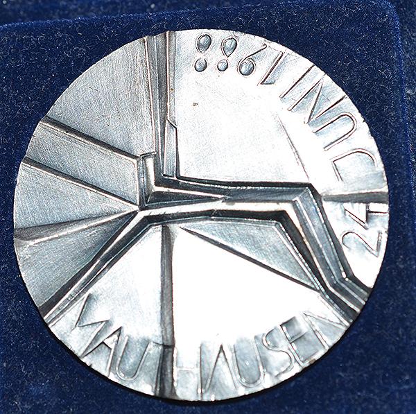 MAUTHAUSEN CONCENTATION CAMP MEDALLION.