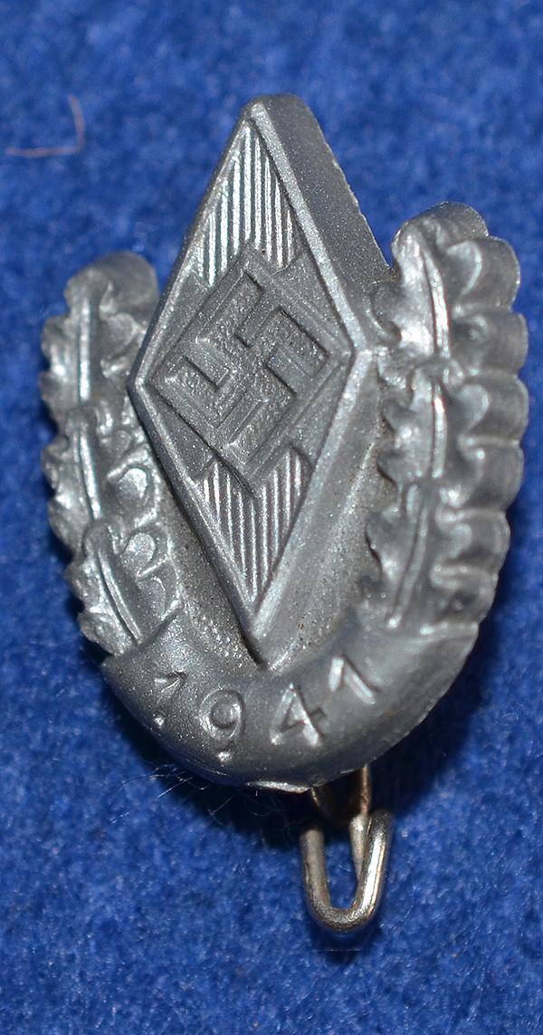 METAL HITLER YOUTH 1941 RALLY BADGE.