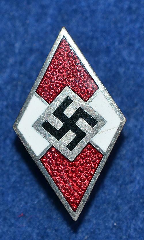 HITLER YOUTH MEMBERSHIP BADGE.