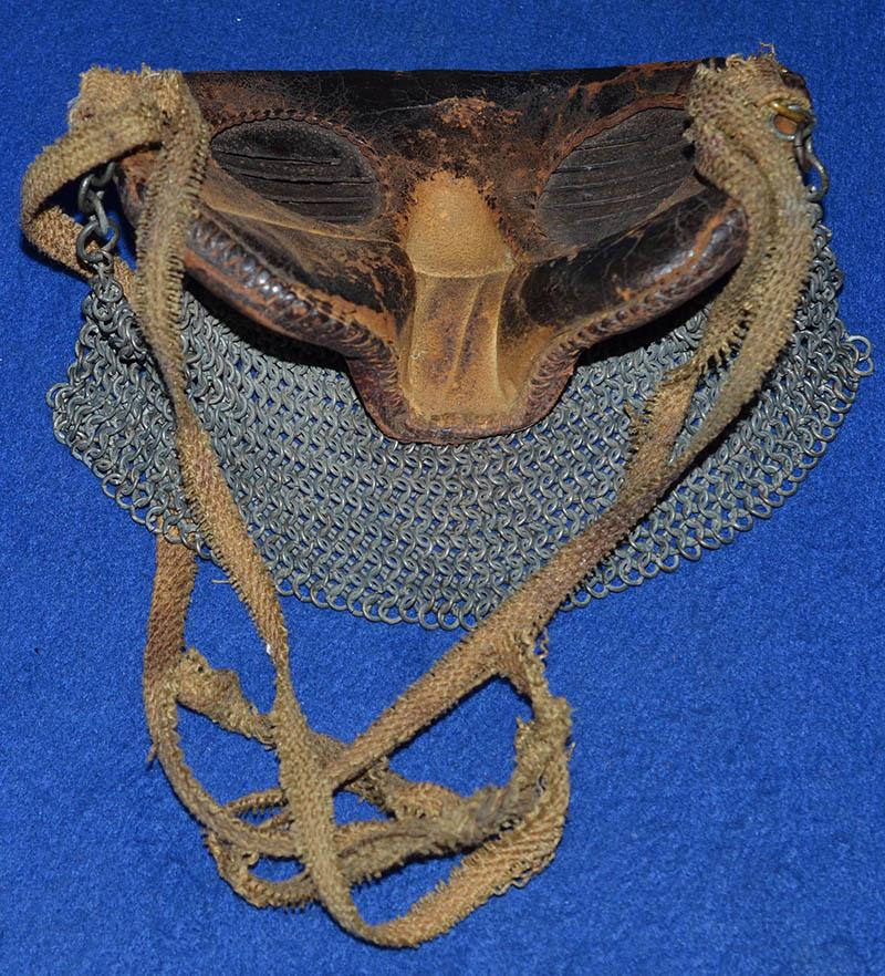 BRITISH WW1 TANK CREW PROTECTIVE FACE MASK.