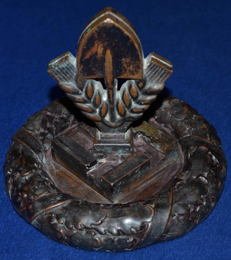 SUPERB RAD BRONZE SCULPTURE.