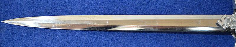LUFTWAFFE 2ND MODEL DAGGER BY SMF, COMPLETE WITH DELUXE STRAPS AND SILVER KNOT, NEAR MINT.