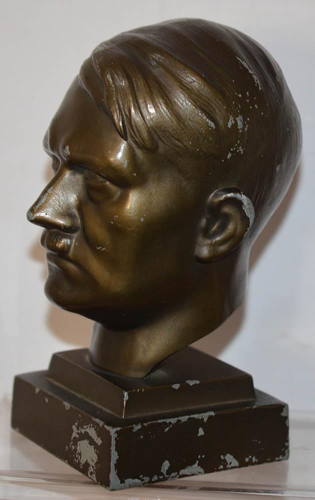 BRONZE BUST OF THE FUHRER ADOLF HITLER.