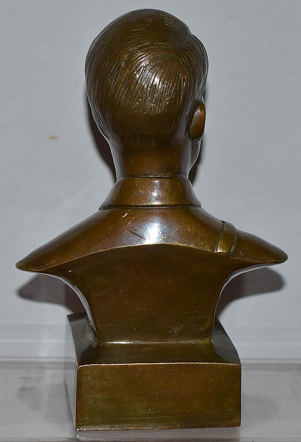BRONZE BUST OF THE FUHRER ADOLF HITLER.