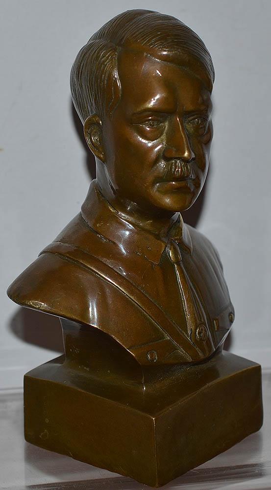 BRONZE BUST OF THE FUHRER ADOLF HITLER.