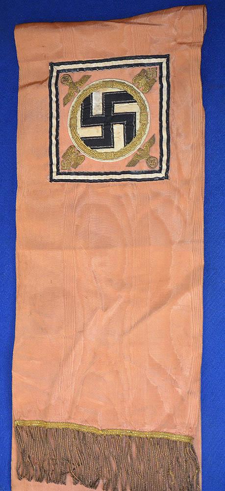 ADOLF HITLER BULLION FUHRER STANDARD, WREATH RIBBON.