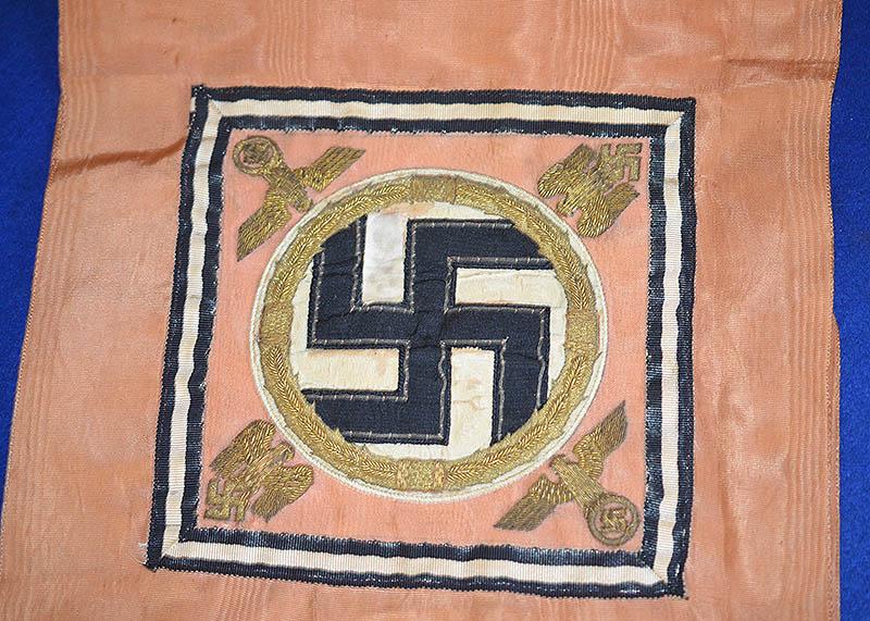 ADOLF HITLER BULLION FUHRER STANDARD, WREATH RIBBON.