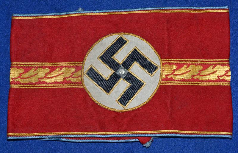 POLITICAL LEADERS ARM BAND FOR AN ORTSGRUPENLEITER.