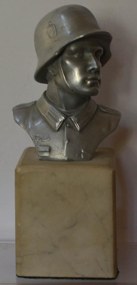 THIRD REICH BUST OF GERMAN SOLDIER ON MARBLE BASE.