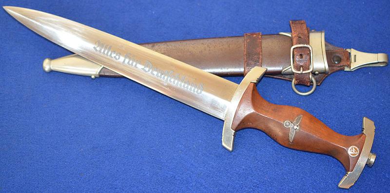 SA DAGGER 1933 MODEL BY WINGEN COMPLETE WITH RARE BROWN LEATHER FROG HANGER.