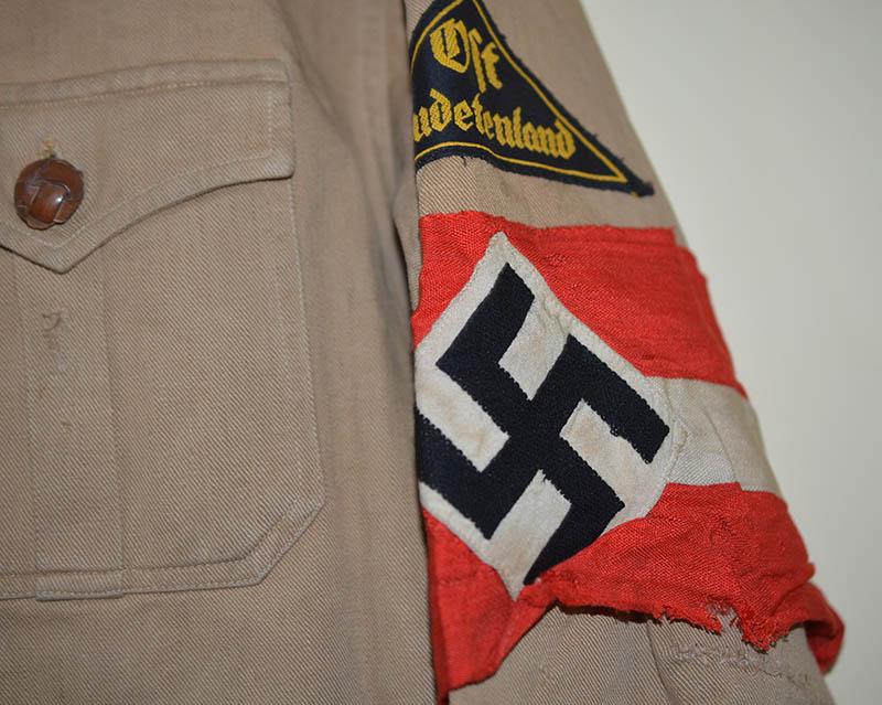 HITLER YOUTH BOYS BROWN SHIRT.